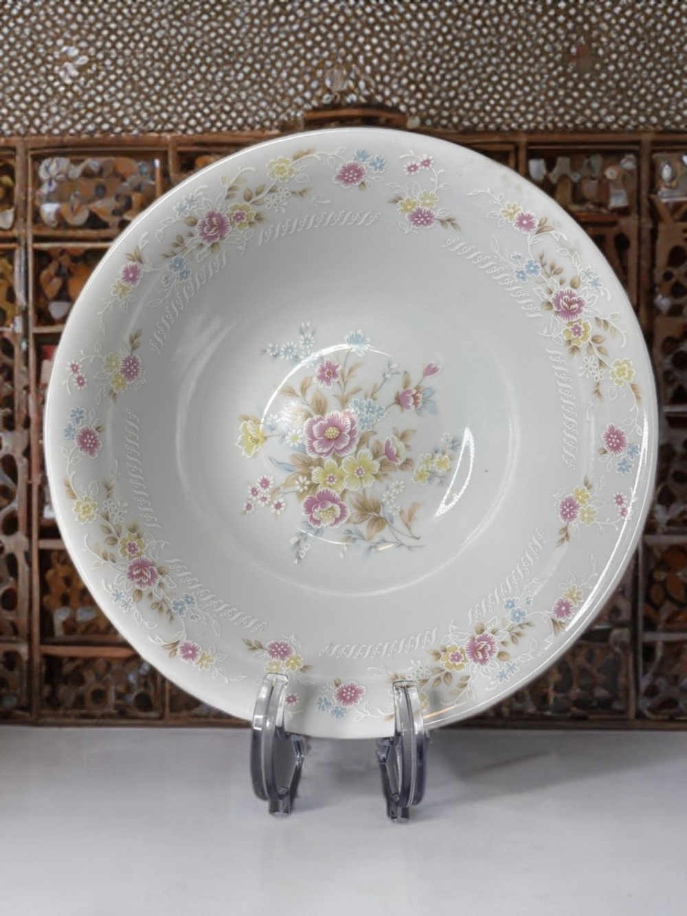 Vntg Crescent Fine China bowl in the Jie Pai series. 8.5” single bowl